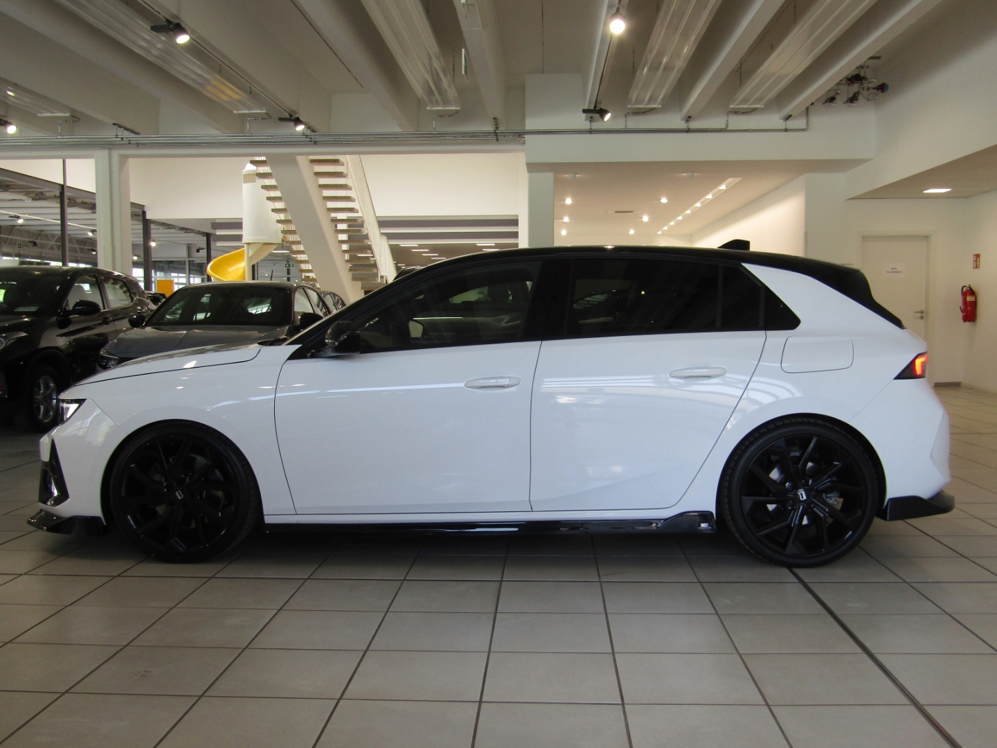 Astra GSe Plug-in-Hybrid ''Bitter Umbau''