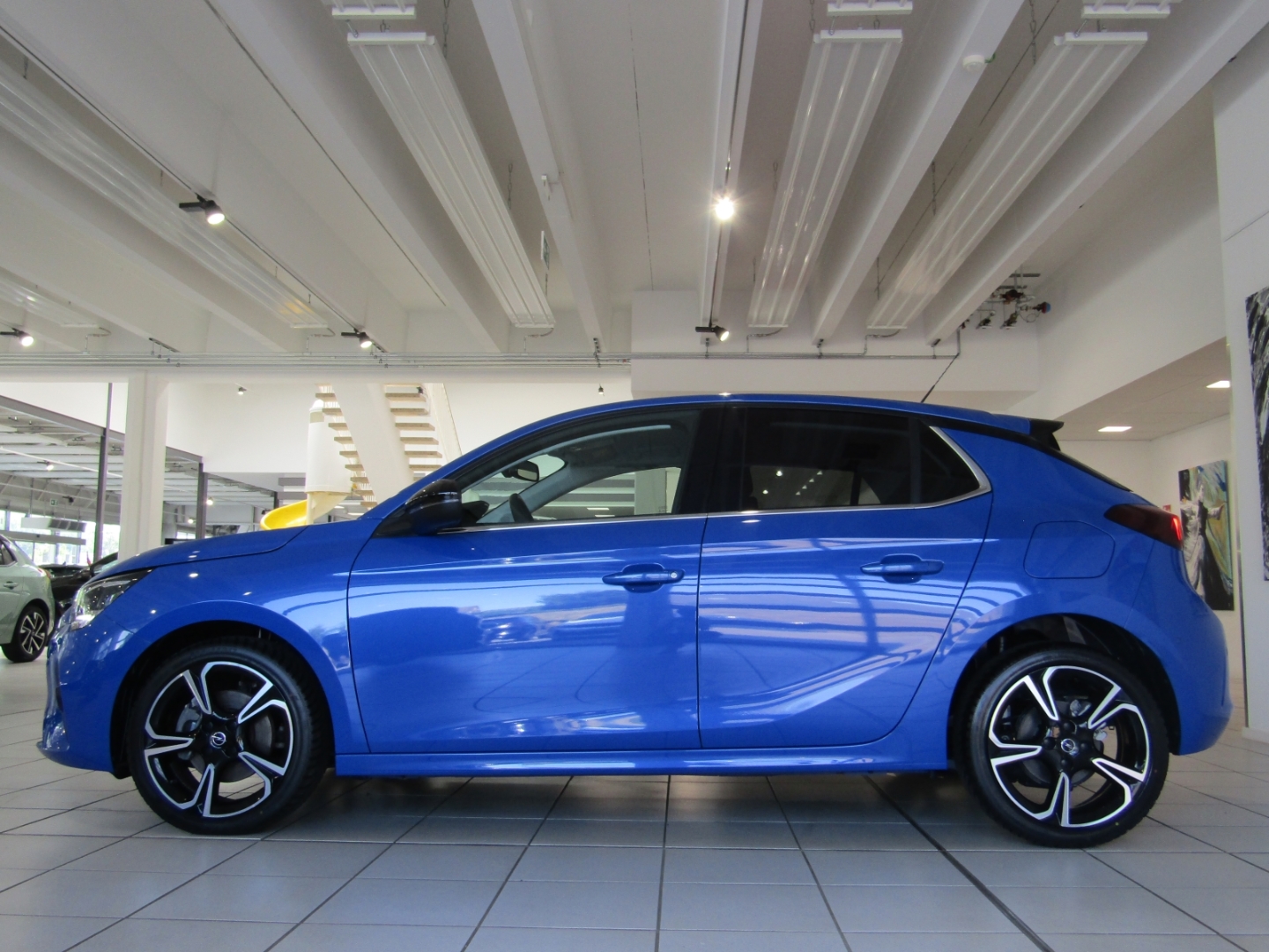 Corsa Elegance 1.2 100PS KLIMA SHZ PDC KAM APP