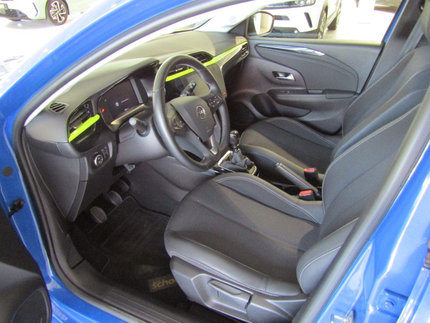 Corsa Elegance 1.2 100PS KLIMA SHZ PDC KAM APP