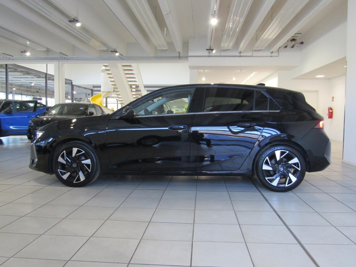 Astra Elegance 1.2 NAV BT LED SHZ LHZ KAM PDC