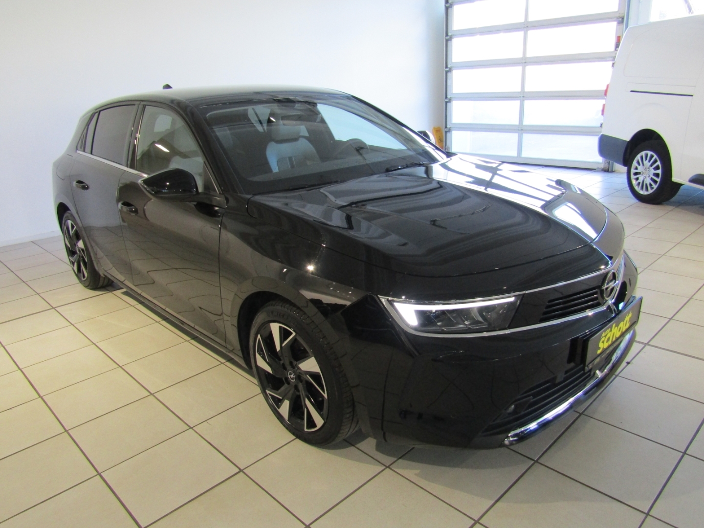 Astra Elegance 1.2 NAV BT LED SHZ LHZ KAM PDC