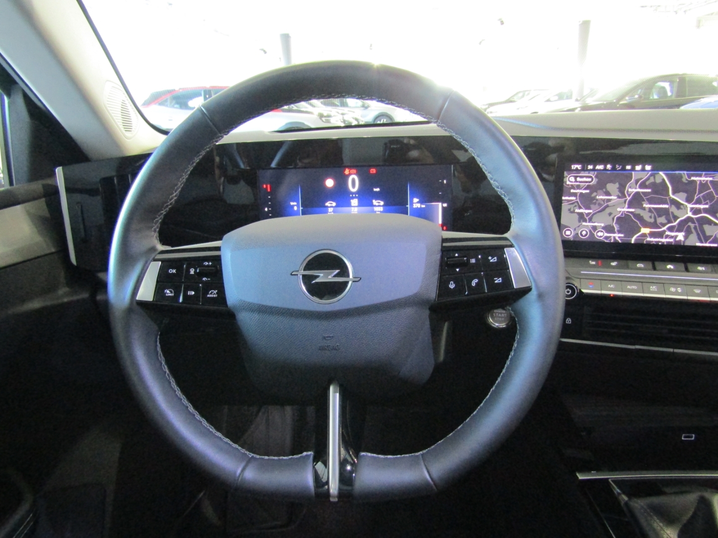 Astra Elegance 1.2 NAV BT LED SHZ LHZ KAM PDC