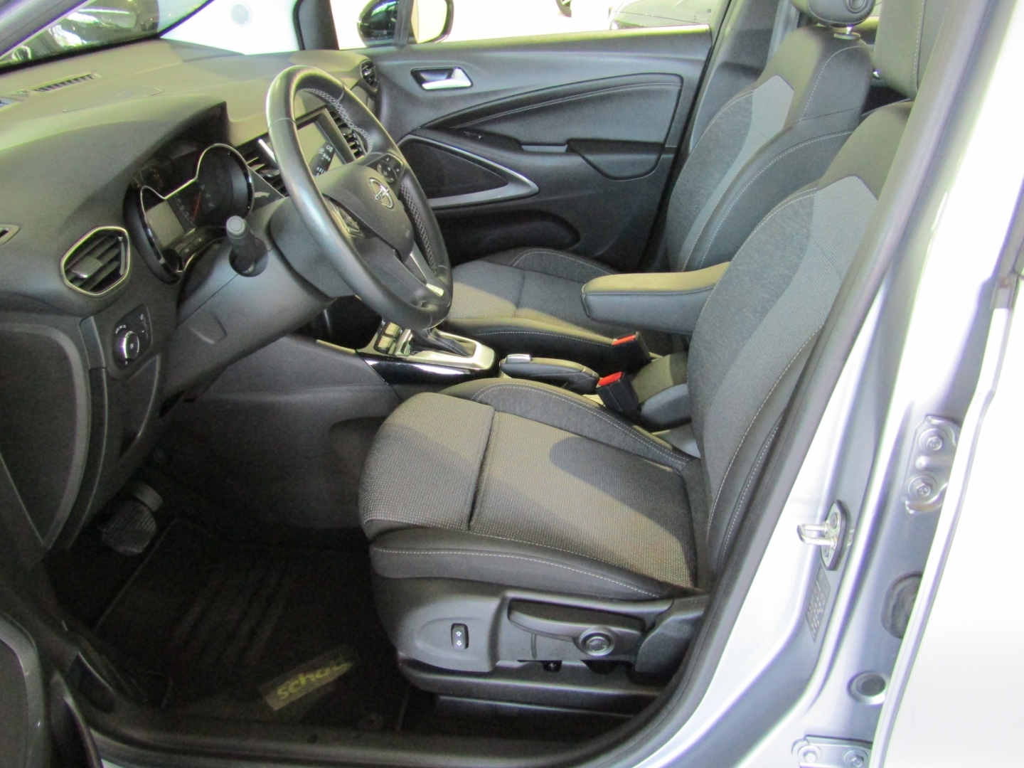 Crossland Turbo EU6d Elegance 1.2 Direct Injection Turbo, 96
