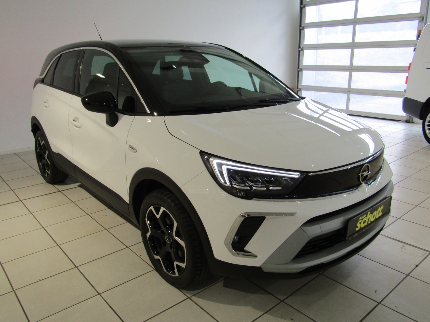 Crossland Elegance 1.2 131PS AUTOM KLIM SHZ NAV