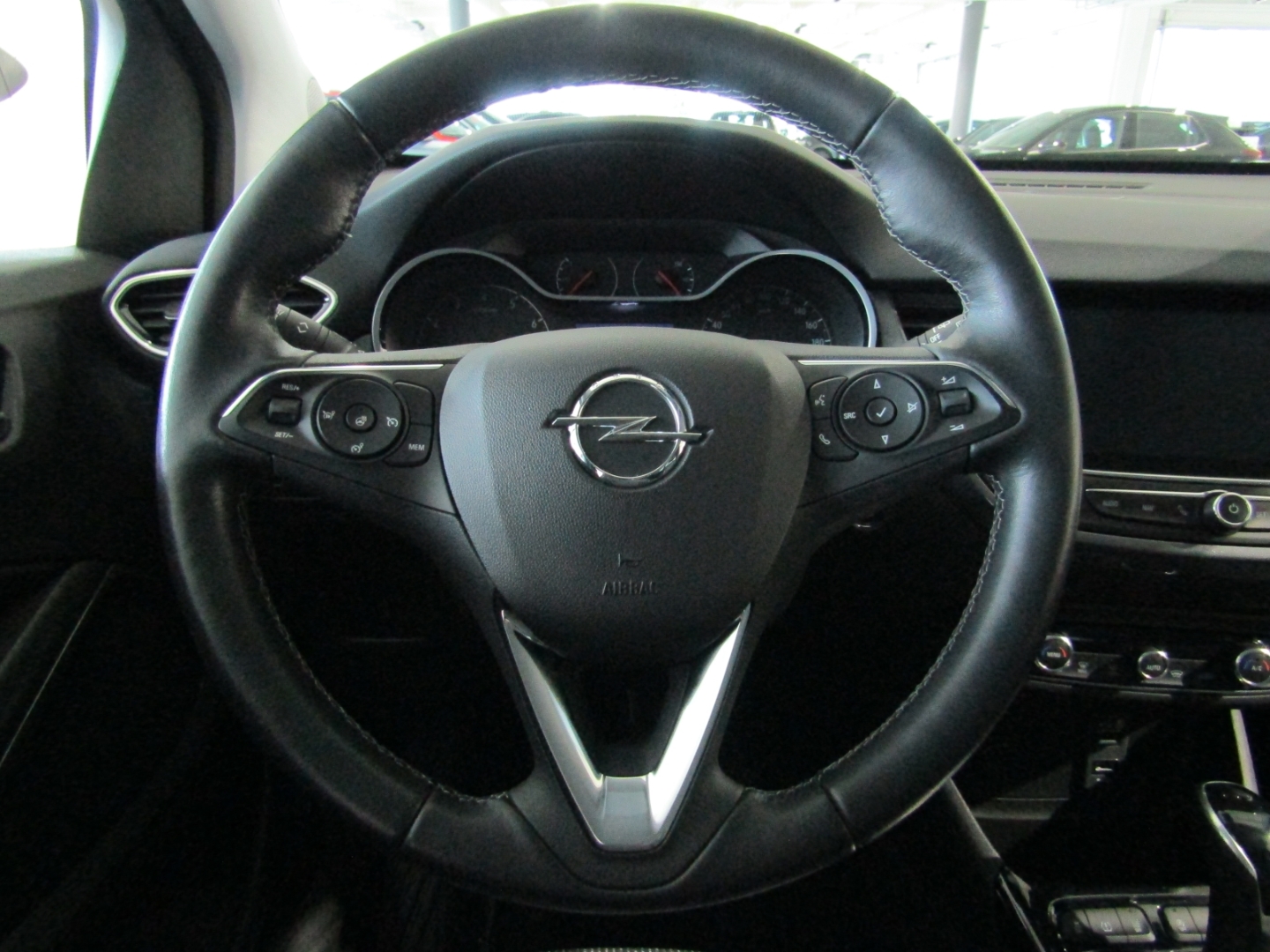 Crossland Elegance 1.2 131PS AUTOM KLIM SHZ NAV