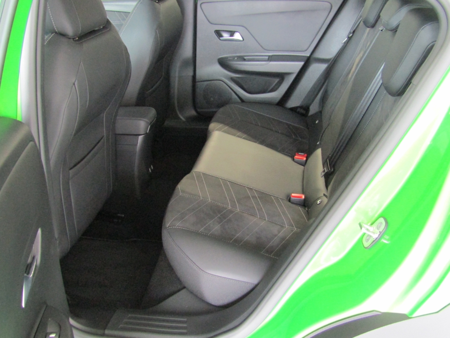Mokka Ultimate 1.2 131PS AUTOM KLIMA SHZ LHZ NAV PDC