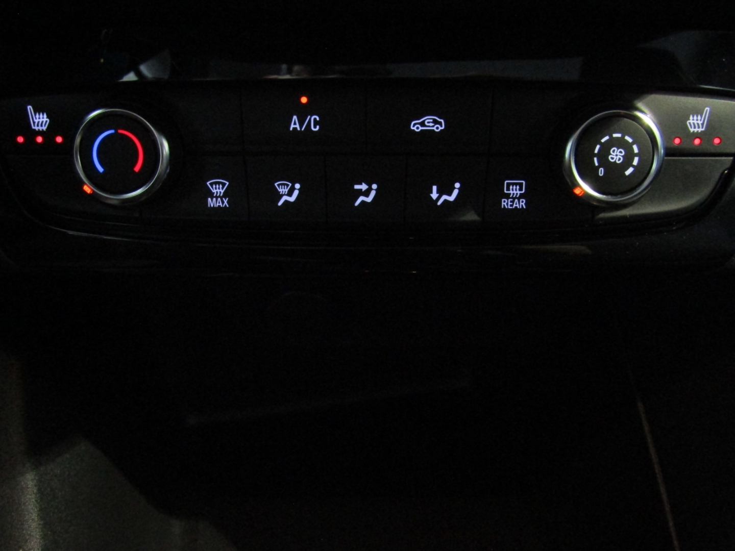 Corsa F Edition 1.2 101PS KLIMA SHZ PDC BT TEMP