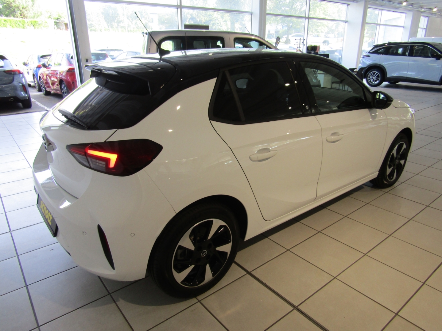 Corsa Electric, GS (MJ23A), Elektromotor 100kW (13