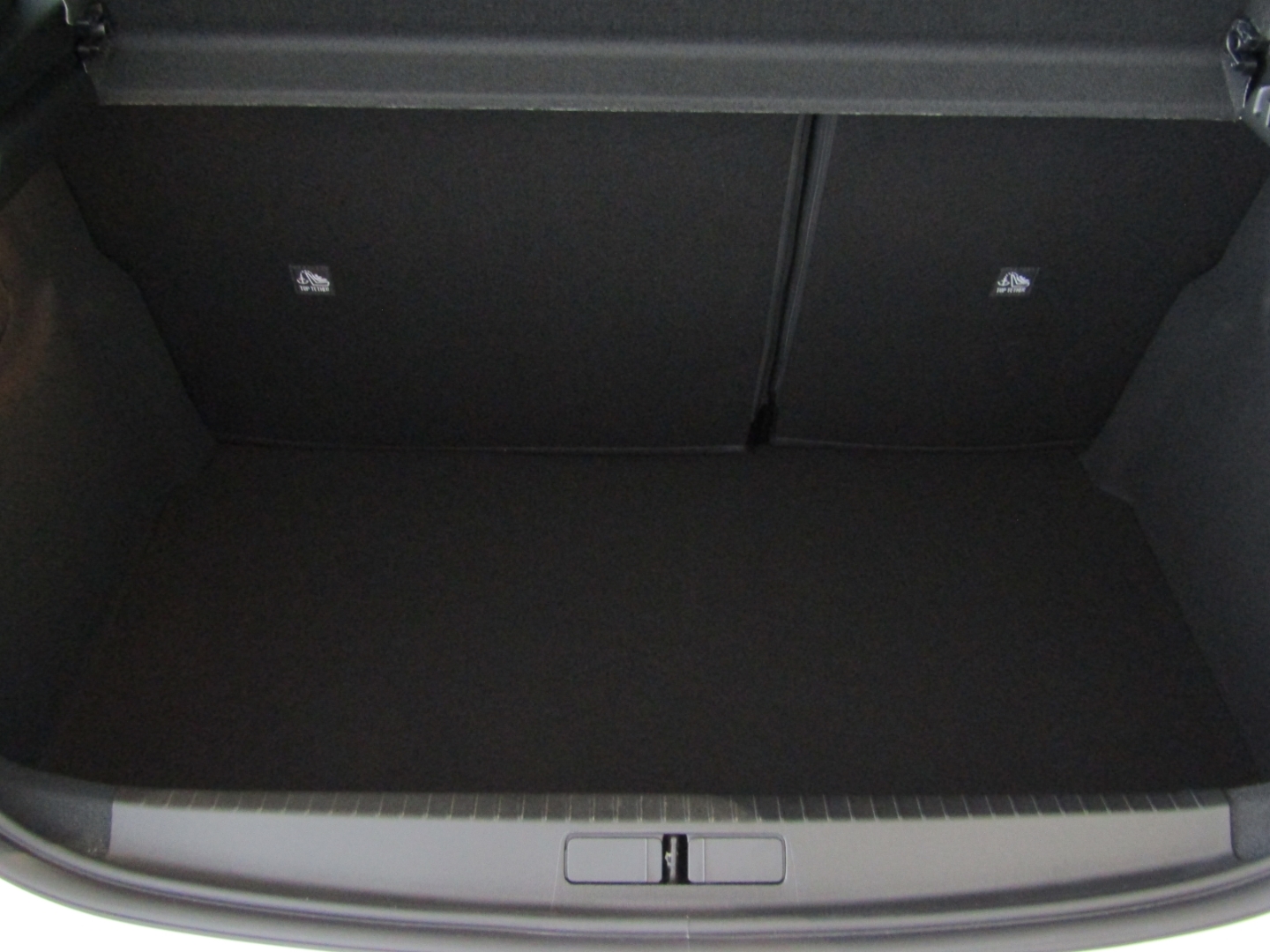 Corsa Electric, GS (MJ23A), Elektromotor 100kW (13