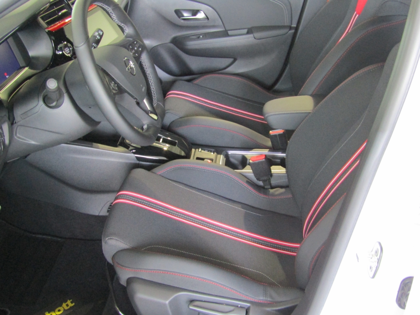 Corsa Electric, GS (MJ23A), Elektromotor 100kW (13