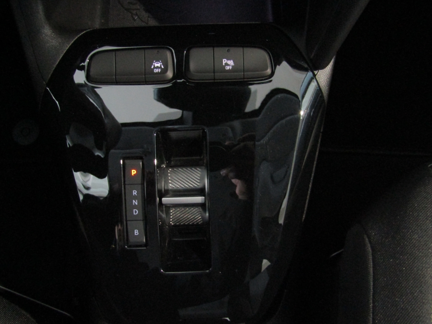 Corsa-e F e Edition Electric (MJ23D), Elektromotor 100kW (136 PS
