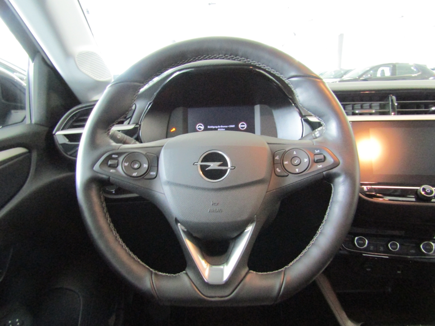Corsa-e F e Edition Electric (MJ23D), Elektromotor 100kW (136 PS