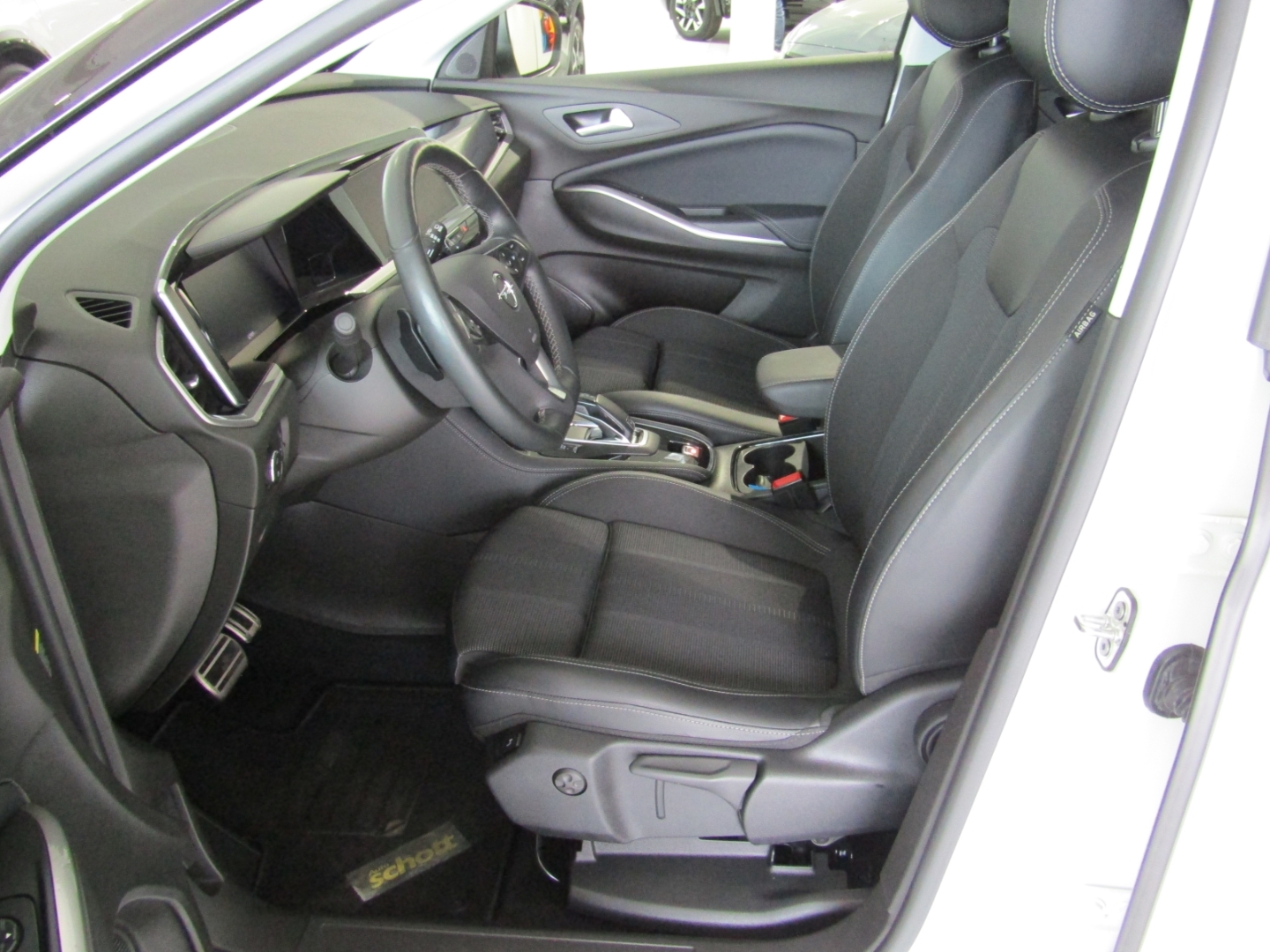 Grandland GS 5-Türer 1.2 131PS NAVI KLIMA TEMP SHZ LHZ
