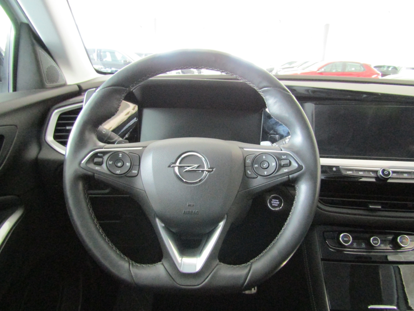 Grandland GS 5-Türer 1.2 131PS NAVI KLIMA TEMP SHZ LHZ