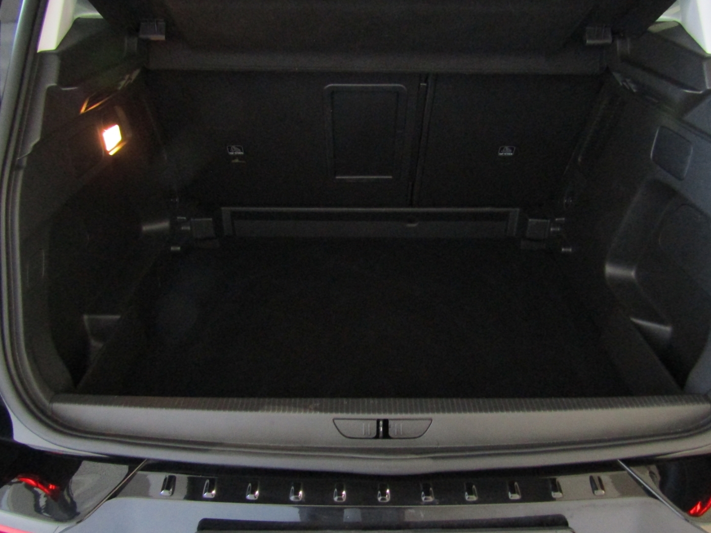 Grandland Turbo 6E , Elegance 5-Türer 1.2 Direct Injection T