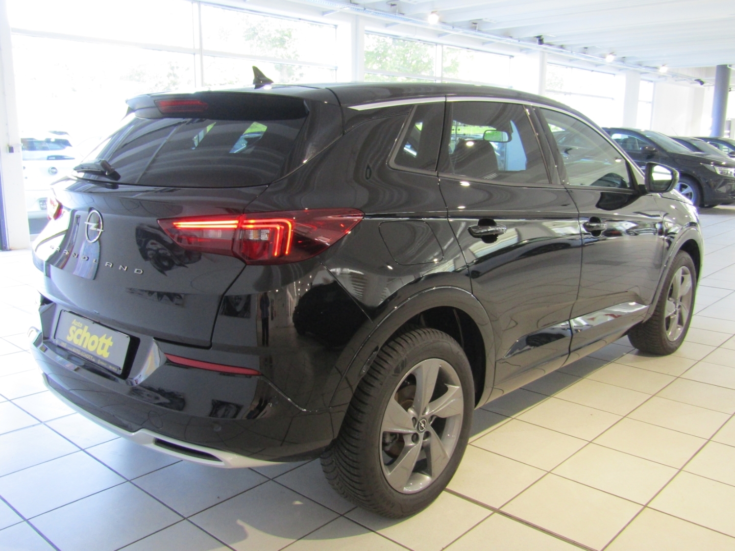 Grandland Elegance EU6e , Elegance, 1.2 Direct Injection Turbo 9
