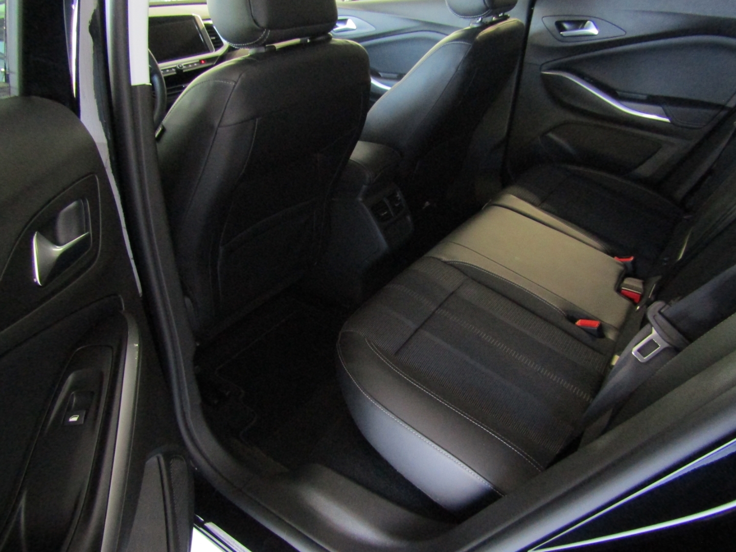 Grandland Elegance EU6e , Elegance, 1.2 Direct Injection Turbo 9