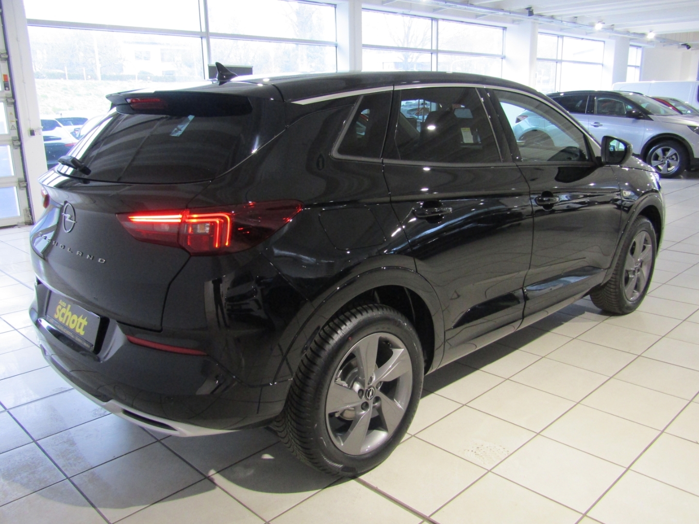 Grandland Elegance EU6e , Elegance, 1.2 Direct Injection Turbo 9