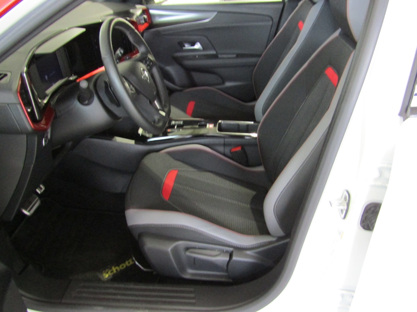 Mokka Line 6E GS 1.2 130PS AUTOM NAV BT PDC KAM APP