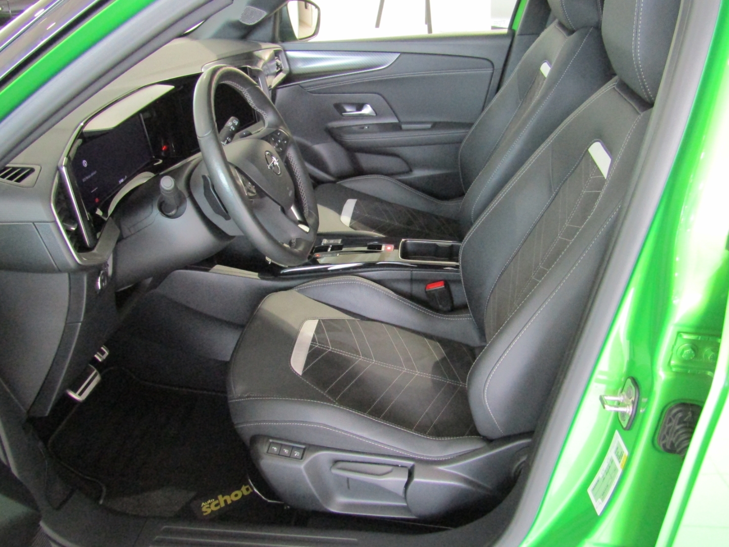 Mokka GS 1.2 131PS AUTOM KLIM SHZ LHZ TEMP NAV KAM