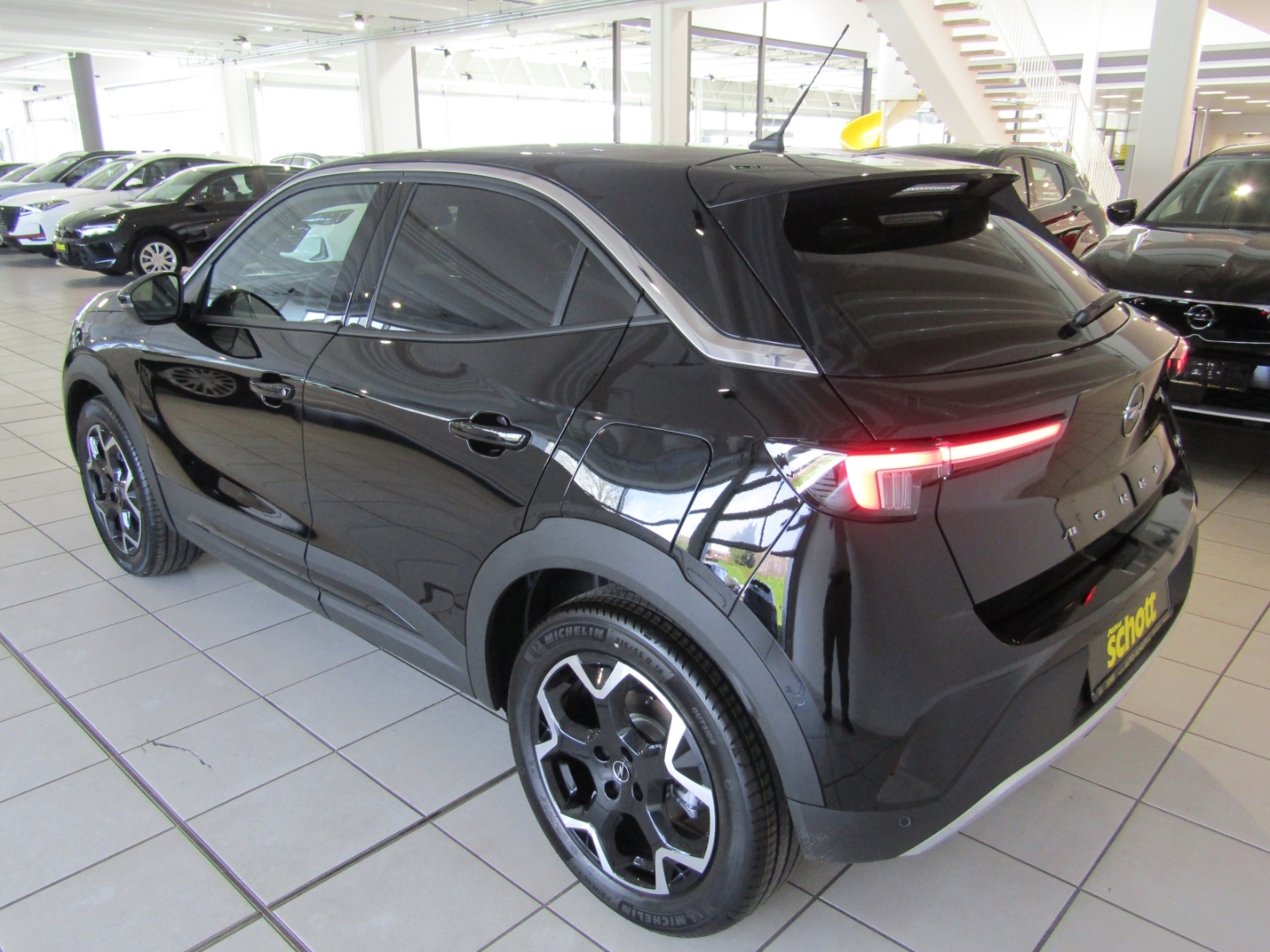 Mokka Electric ULTIMATE 131PS APP BT SHZ LHZ TEMP