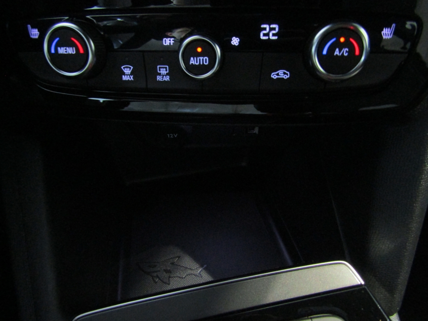 Mokka Electric ULTIMATE 131PS APP BT SHZ LHZ TEMP