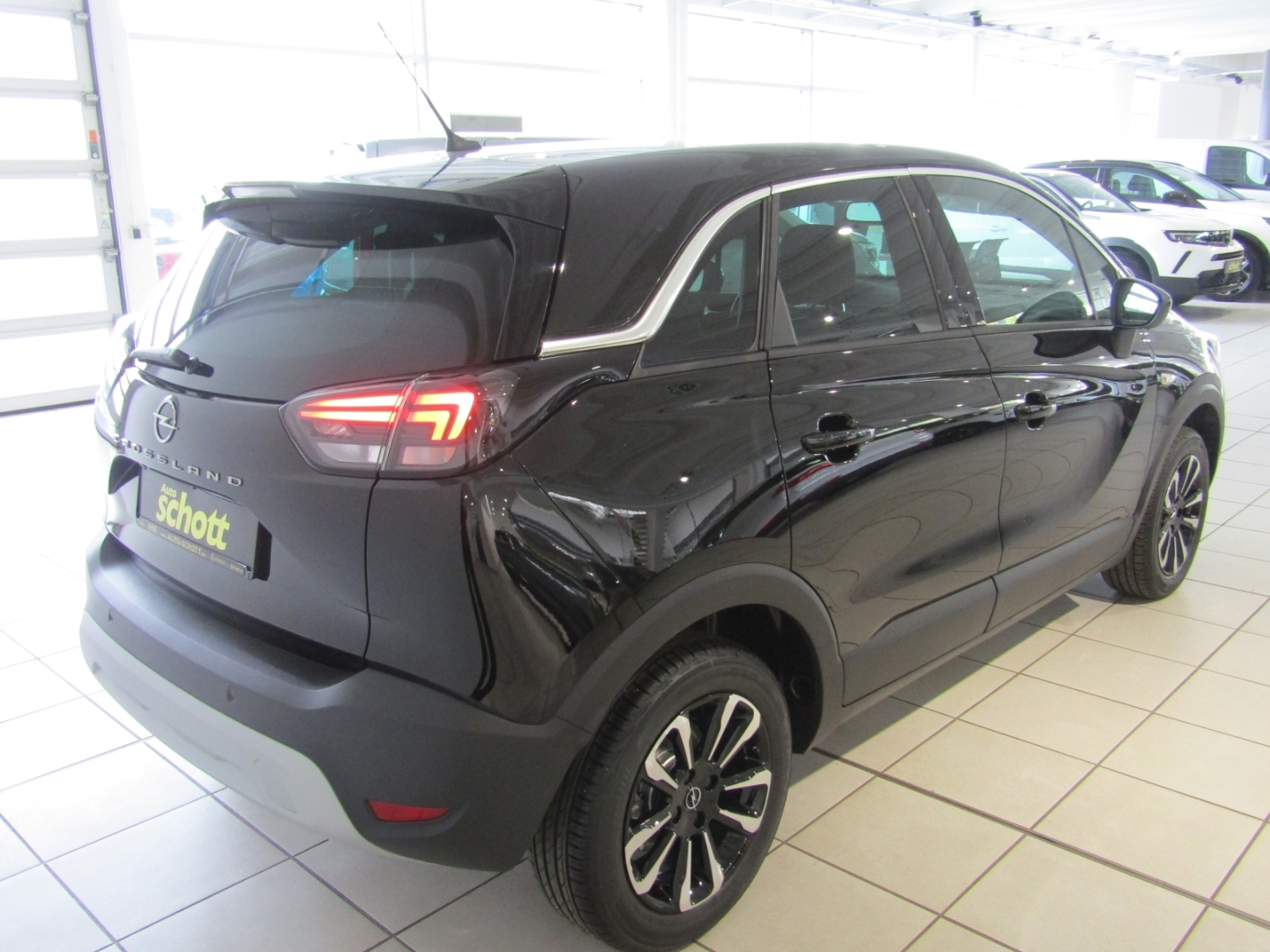 Crossland Enjoy Elegance Paket 1.2 131PS BT KAM TEMP SHZ LHZ