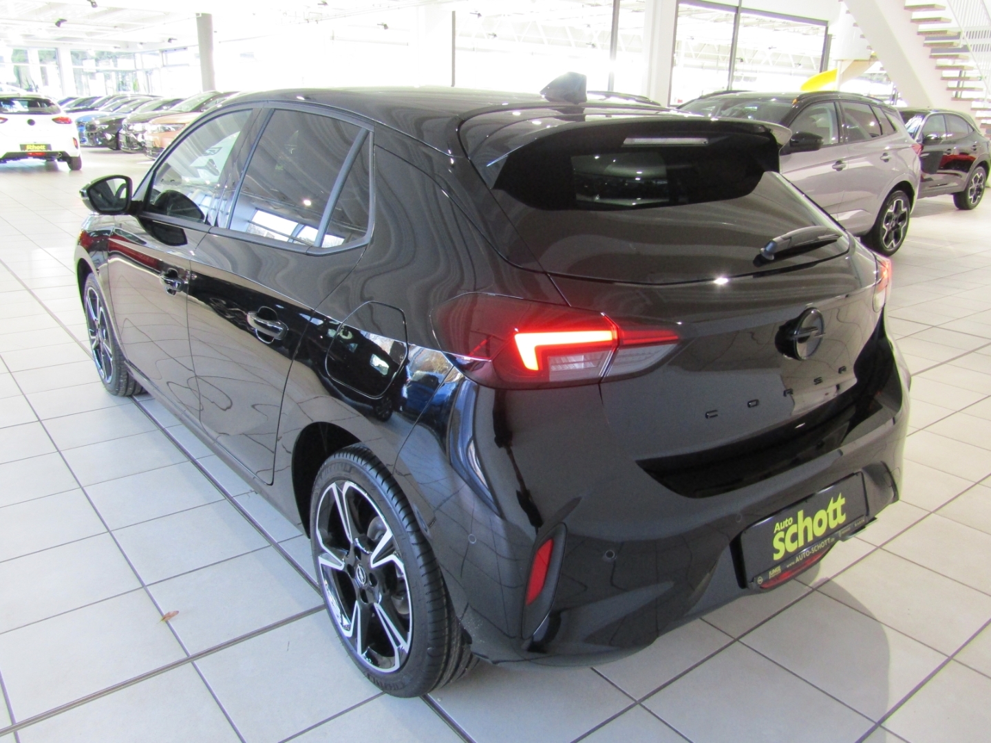 Corsa GS 1.2 NAV TEMP LHZ SHZ KAM PDC LED APP BT