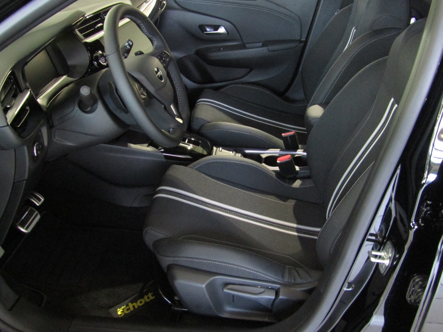 Corsa GS 1.2 NAV TEMP LHZ SHZ KAM PDC LED APP BT