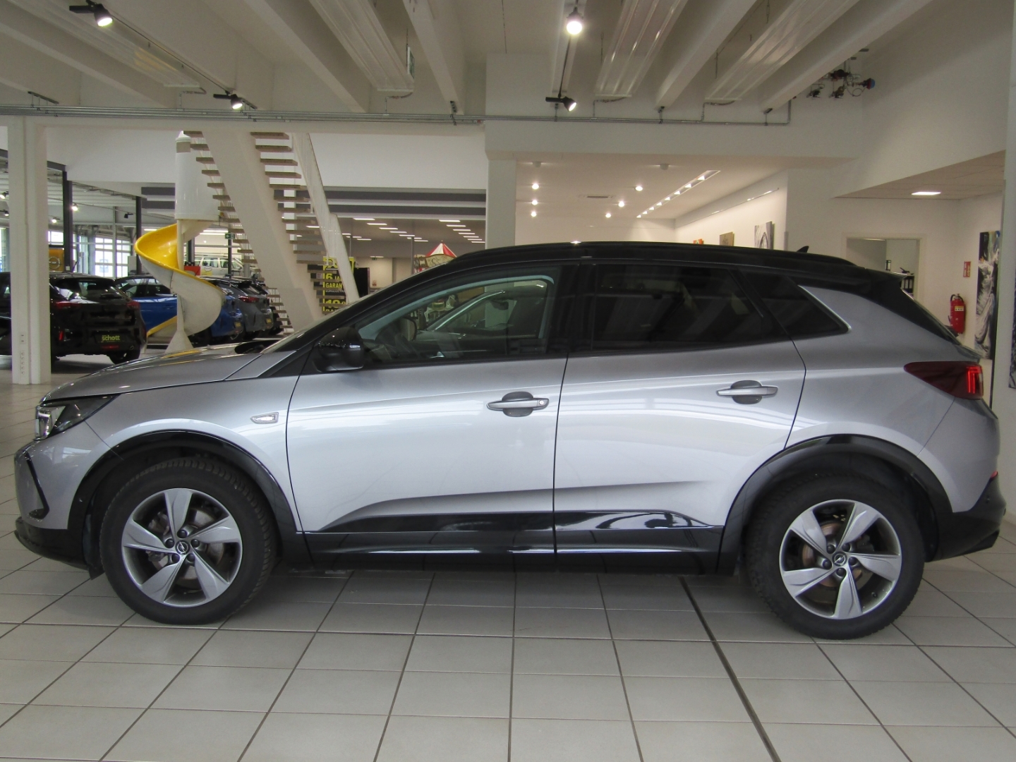 Grandland GS Line EU6e , GS, 1.2 Direct Injection Turbo 96 kW (