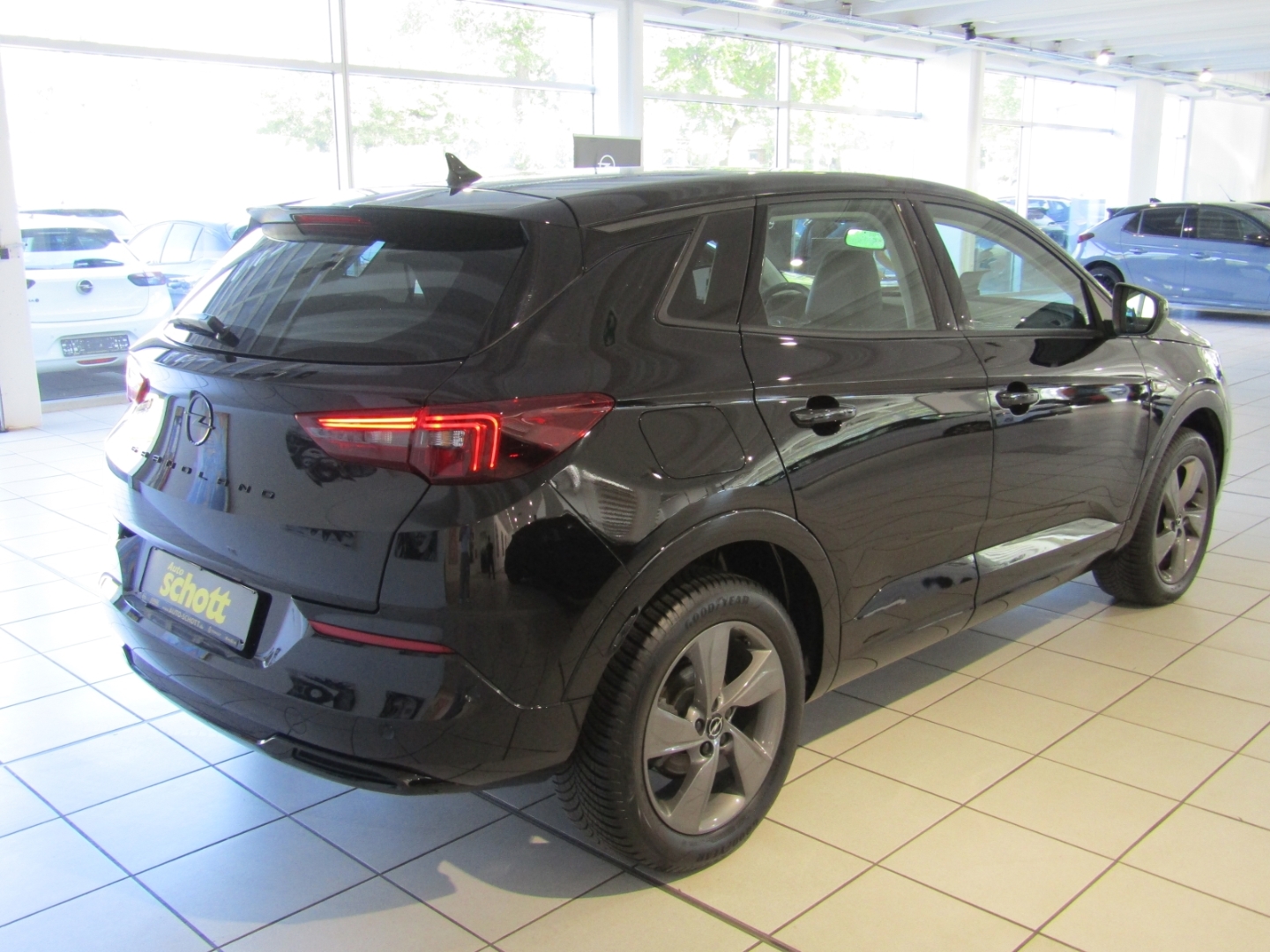 Grandland GS Line EU6e , GS, 1.2 Direct Injection Turbo 96 kW (
