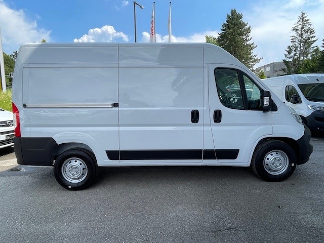 Movano Kasten Edition L2H2 Cargo 3,5t verstärkt 140 PS