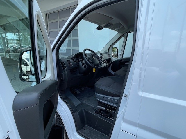 Movano Kasten Edition L2H2 Cargo 3,5t verstärkt 140 PS