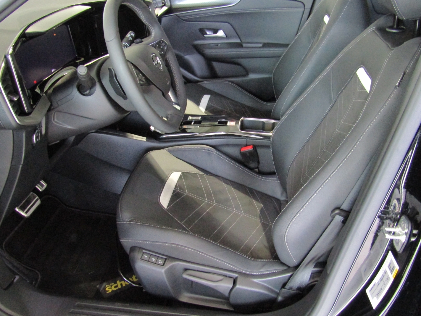 Mokka 1.2 ULTIMATE NAV BT APP KLIM TEMP KAM