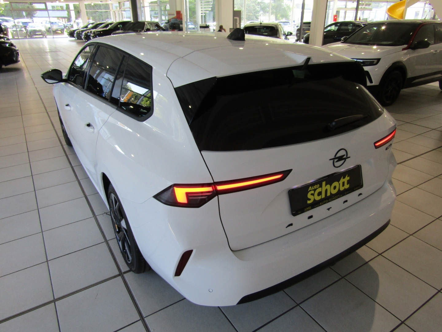 Astra GS ST Mild-Hybrid 1.2 145PS AUTOM KLIMA SHZ APP KAM