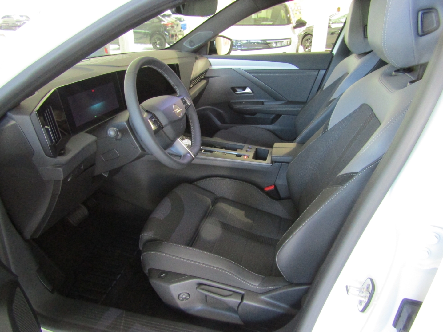 Astra GS ST Mild-Hybrid 1.2 145PS AUTOM KLIMA SHZ APP KAM